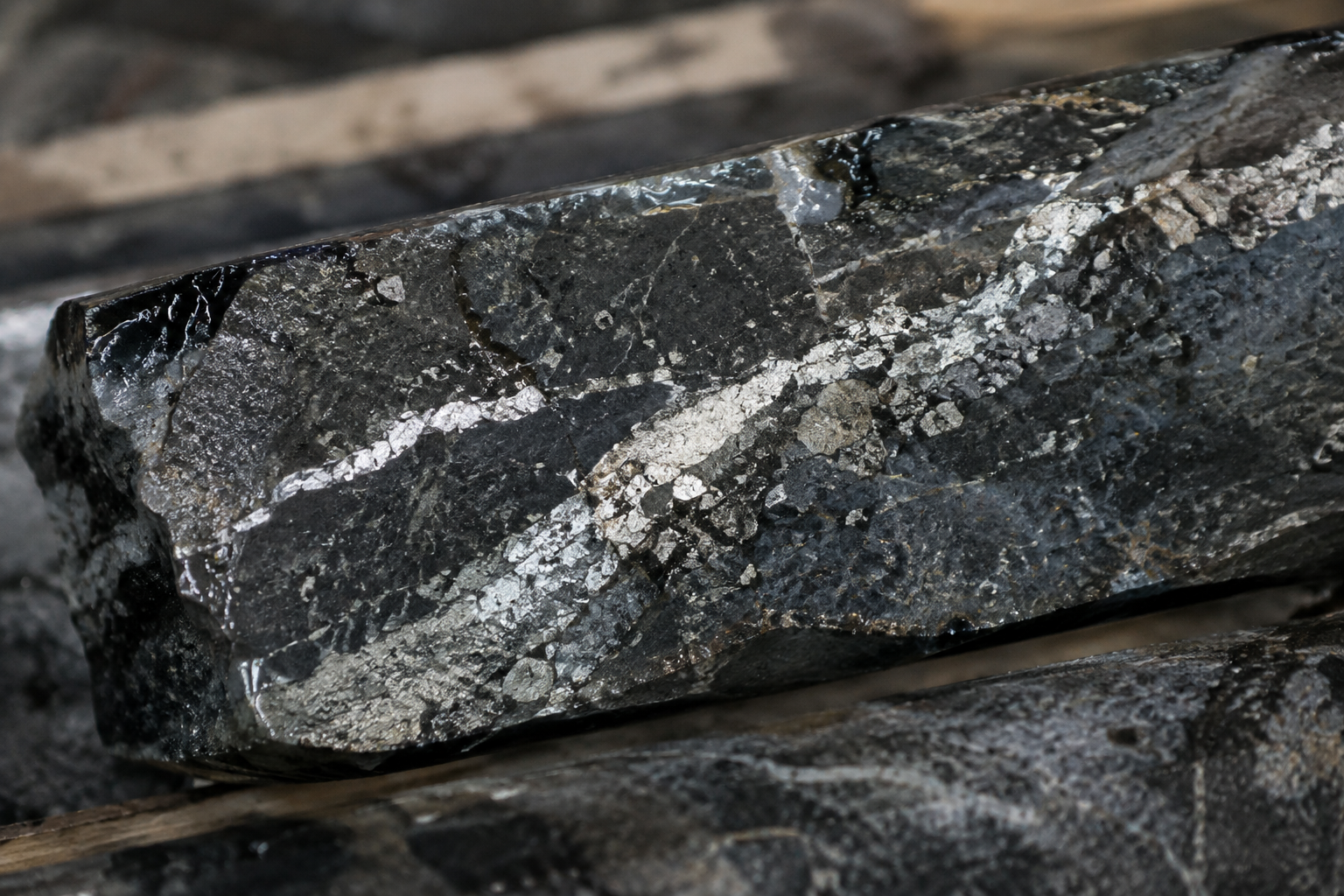 Silver Miners PAAS, AG and USAS Draw Fresh Attention as Traders Watch the Gold-Silver Ratio